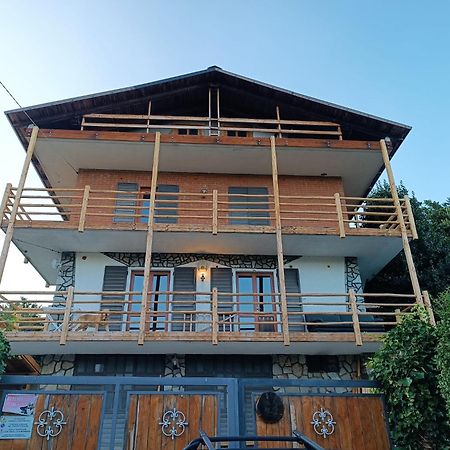 Lo Scoiattolo Acomodação com café da manhã Giaveno Exterior foto