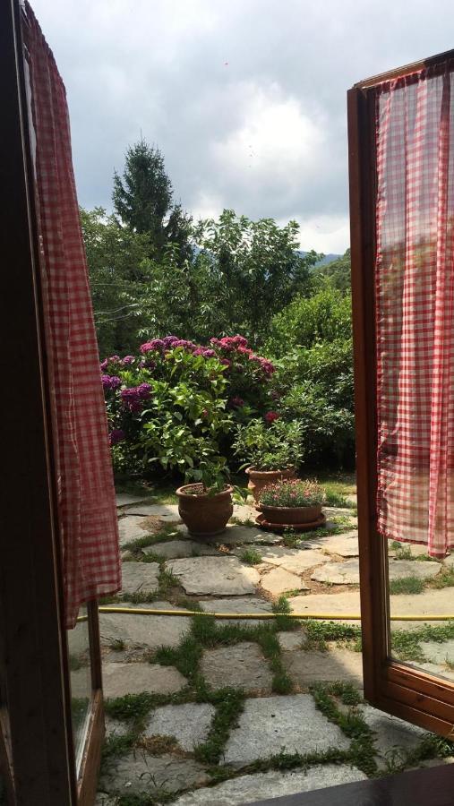 Lo Scoiattolo Acomodação com café da manhã Giaveno Exterior foto